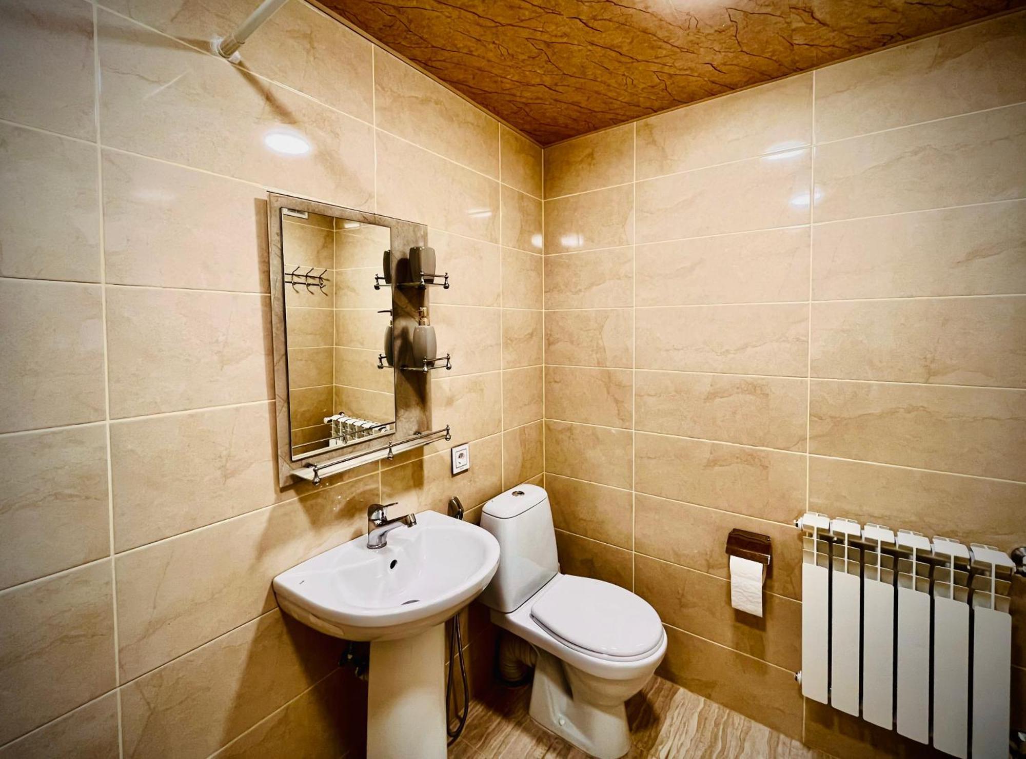 Hotel Nuray'S House à Şǝki Extérieur photo