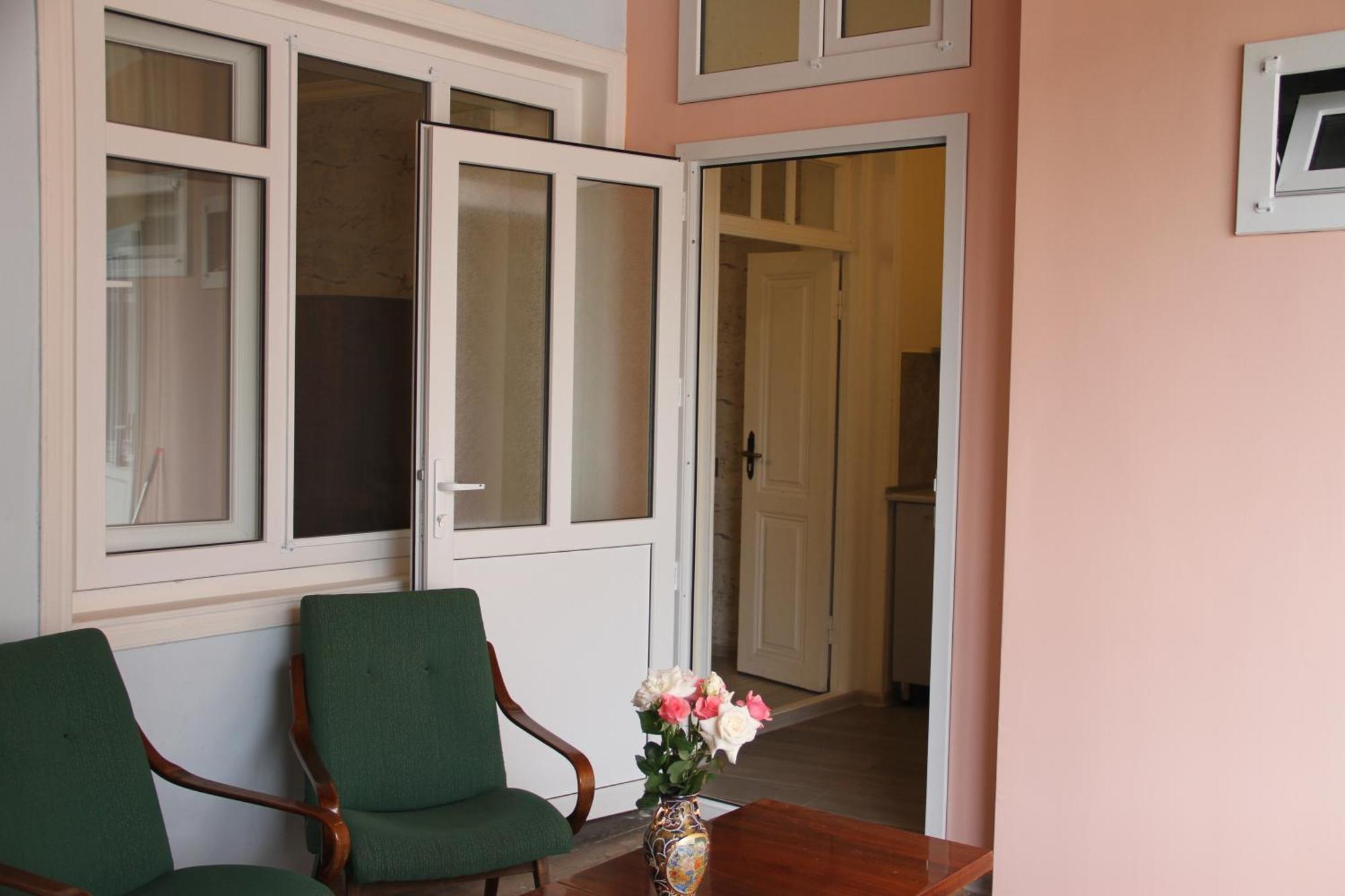 Hotel Nuray'S House à Şǝki Extérieur photo